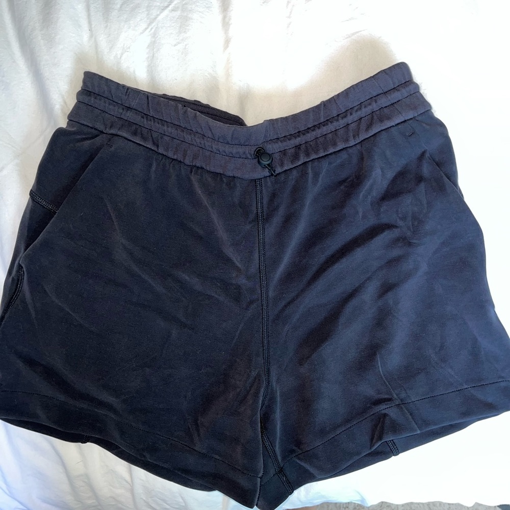 Lululemon 🍋 Softstreme High-Rise Short 4”